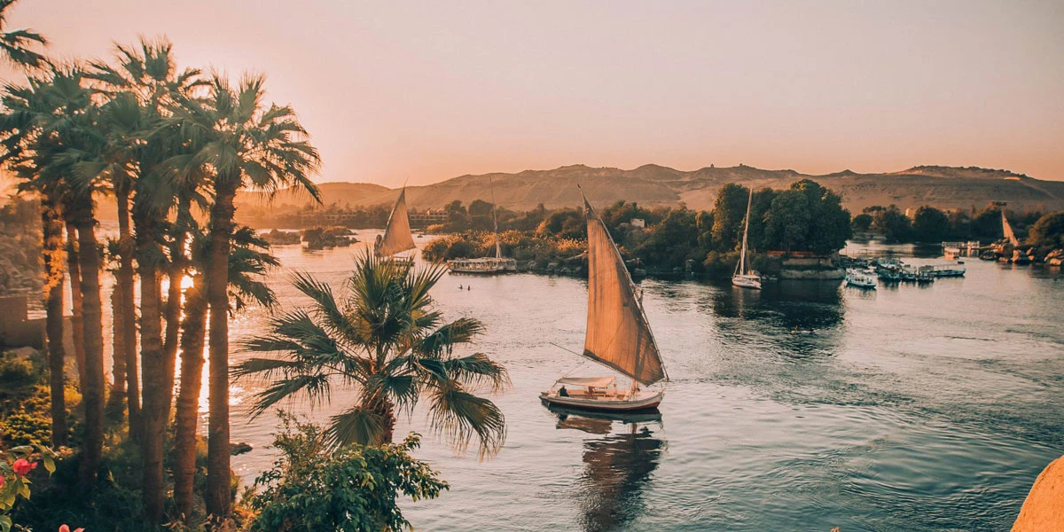 Passeio de Felucca em Aswan