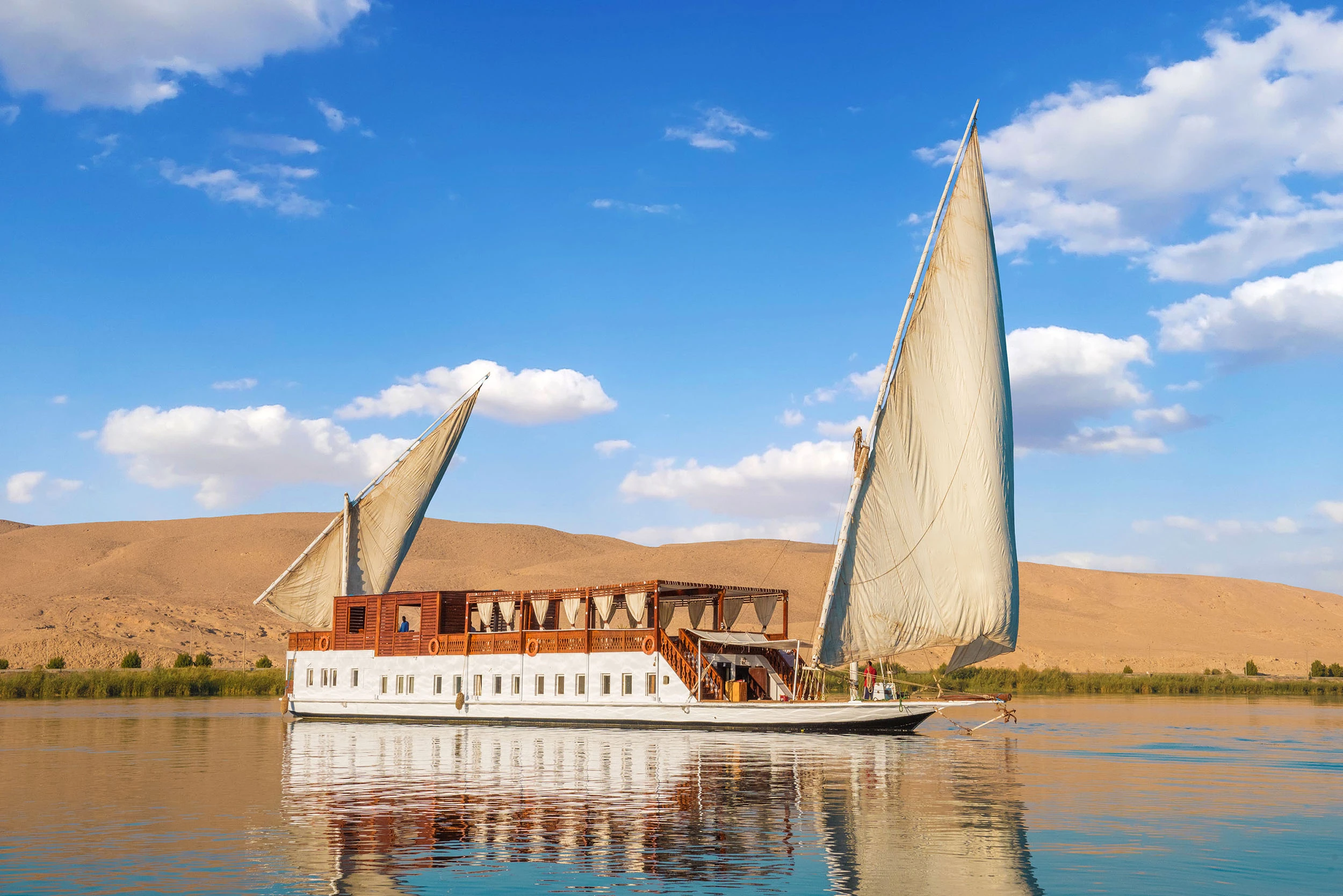 5 Days Amoura Dahabiya Nile Cruise