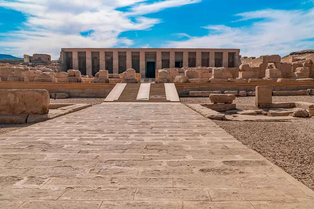 Passeio de um Dia em Luxor para Dendera e Abydos