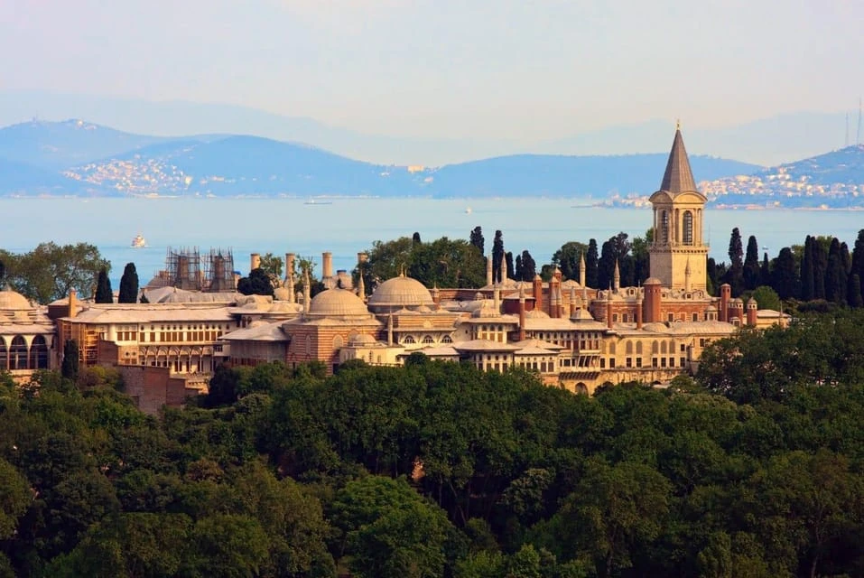 Topkapi Palace, Bosphorus Cruise, and Old City Walking Tour