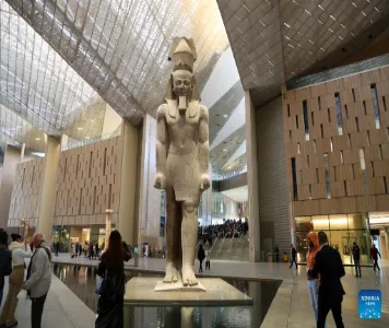 Why visit the Grand Egyptian Museum in Giza important